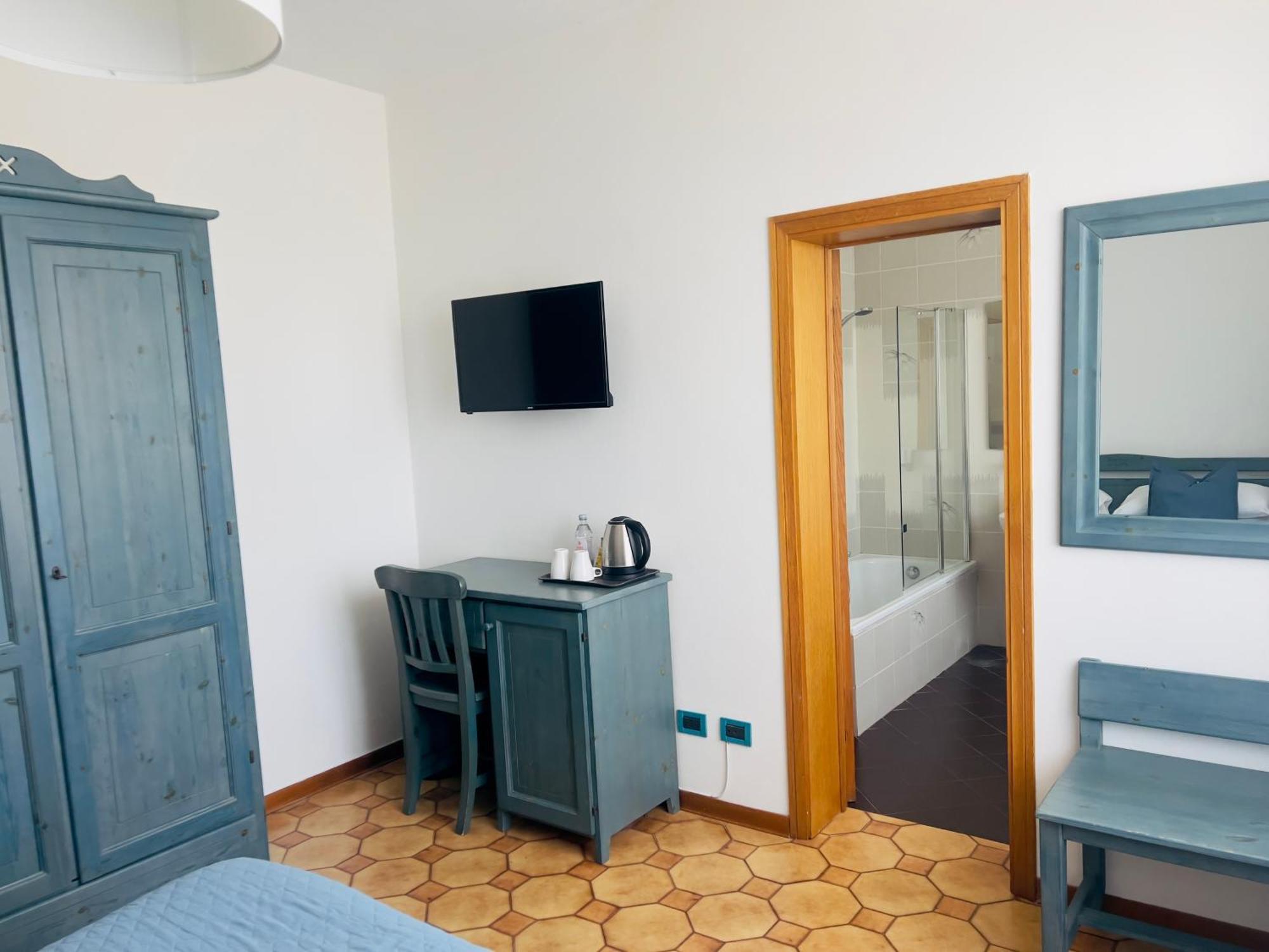 Villa Lavinia B&B Montescudaio Quarto foto