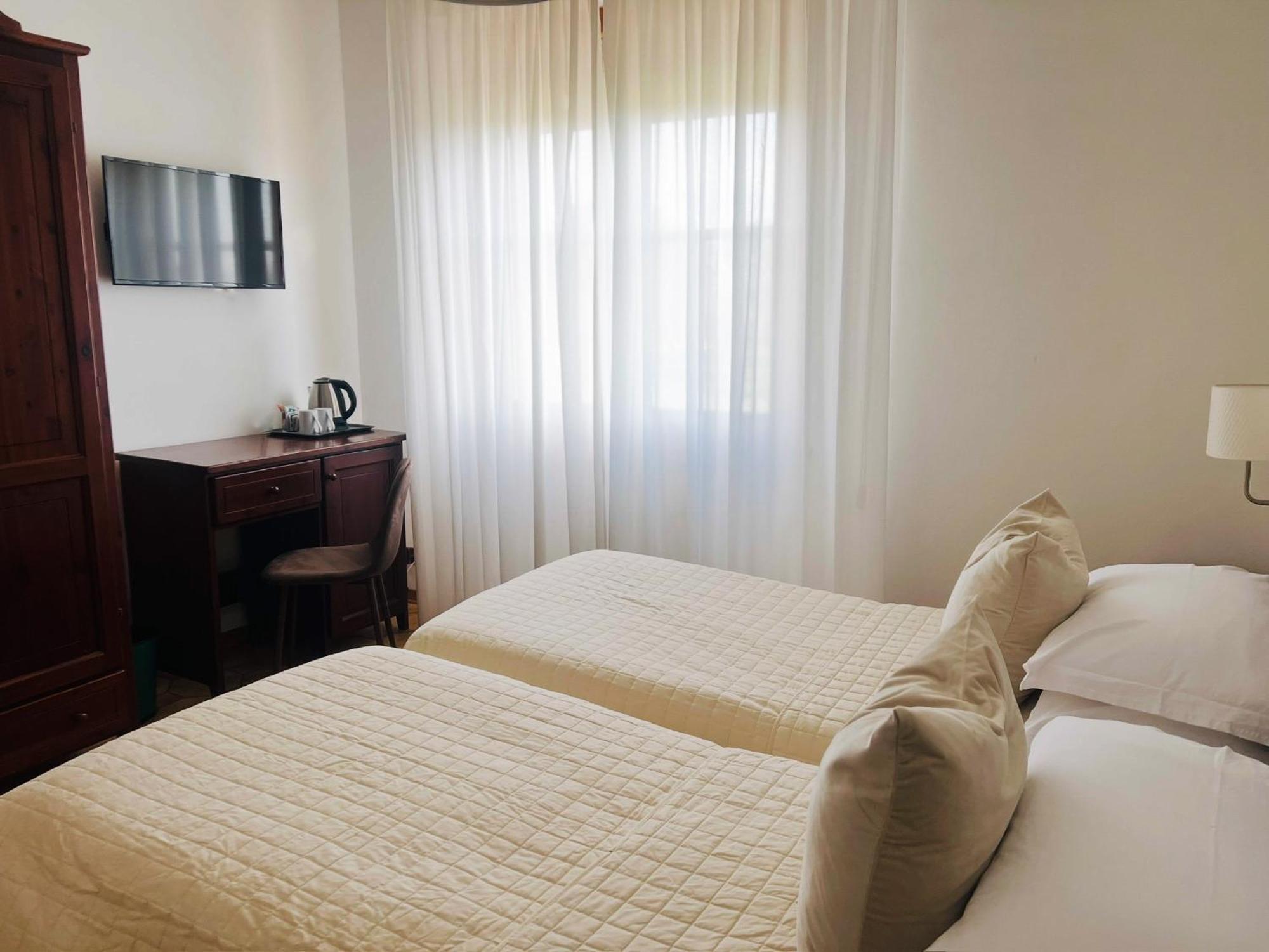 Villa Lavinia B&B Montescudaio Quarto foto